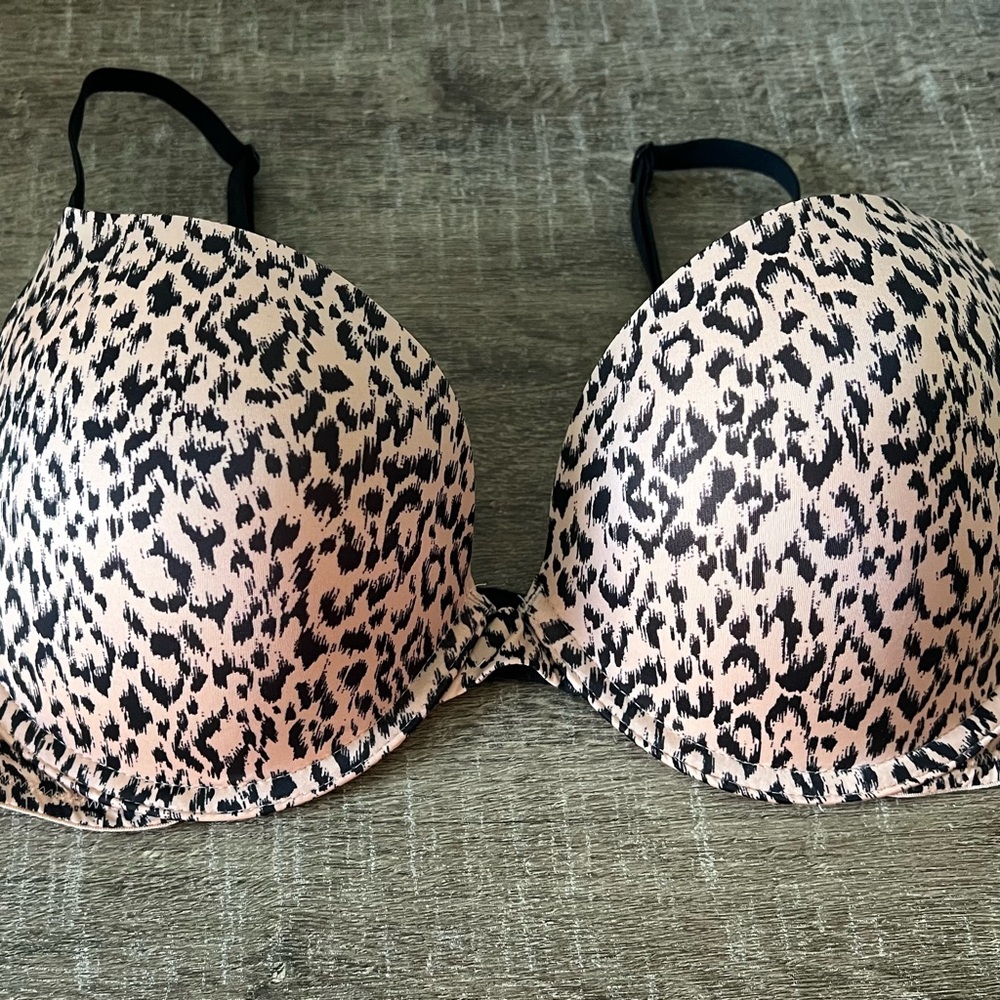 Victoria's Secret Push-up Leopard Bra NWOT